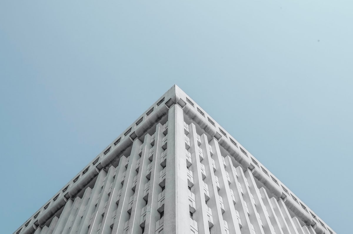 开云体育网址-事故发生概率提升16倍,慢吞吞的“龟速车”该治治了